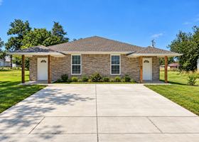 featured image of 2106 Charles Whitlow Ave