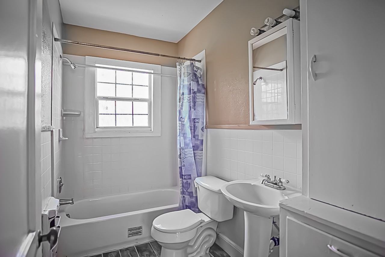 5218 Bernardo De Galvez Avenue - Photo 6 of 14