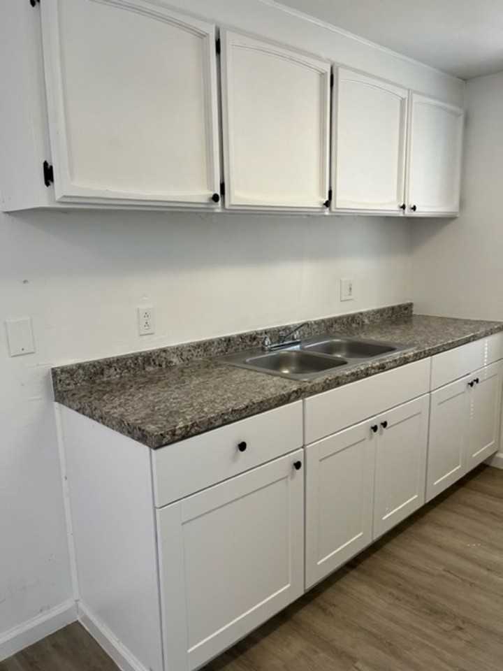 Cypress Terrace Apartments - Photo 4 of 18