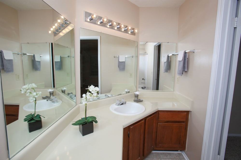 Colony Woods Apartments - Photo 3 of 35