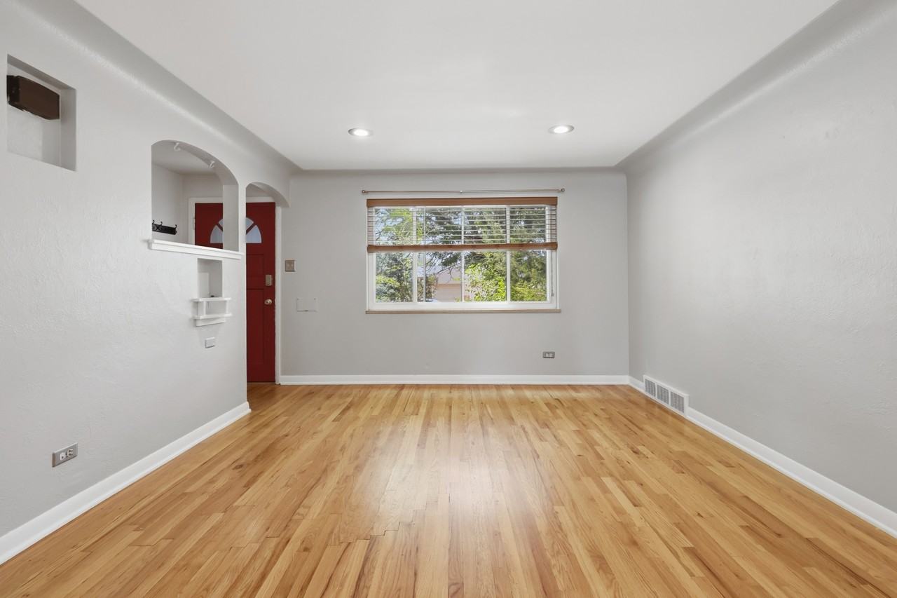 1316 Ivanhoe Street - Photo 5 of 28