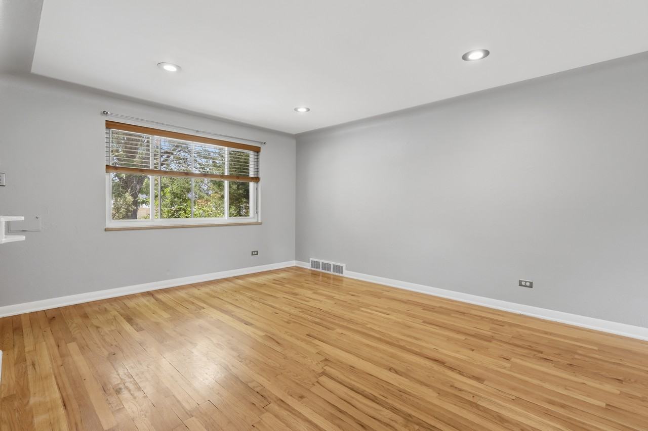 1316 Ivanhoe Street - Photo 6 of 28