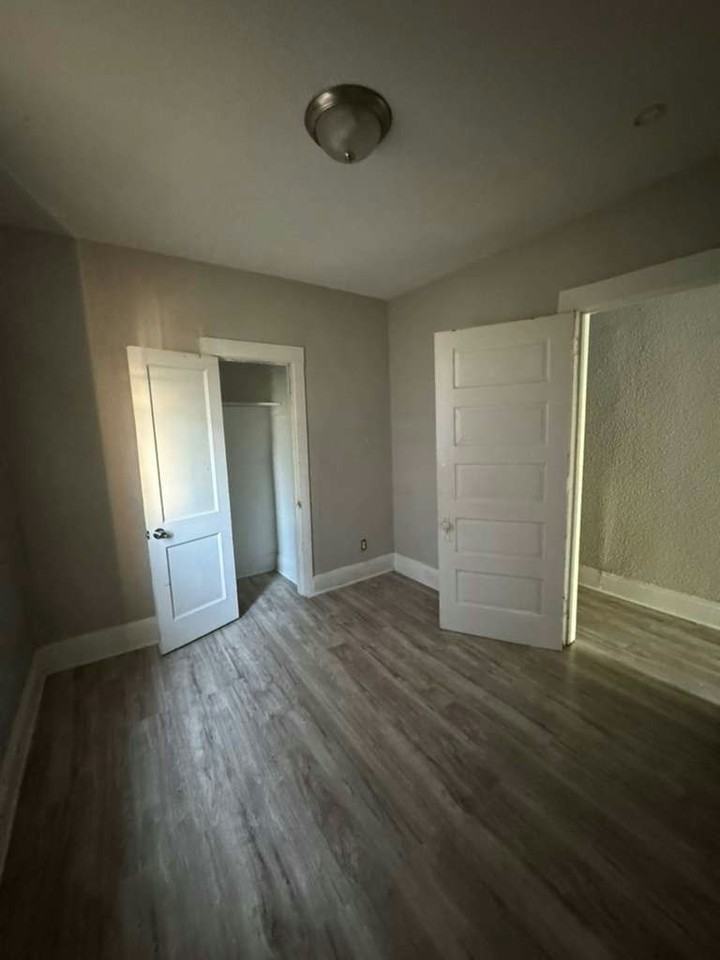 3362 East 145th Street, Unit M4 - Photo 3 of 5