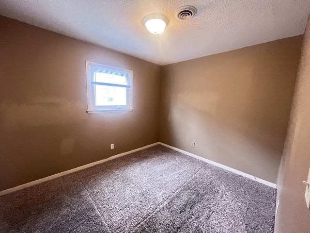 711 W CHURCH St. - Photo 7 of 26