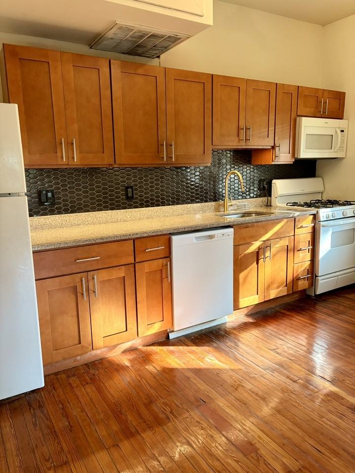 3511 Baring St - Photo 4 of 12
