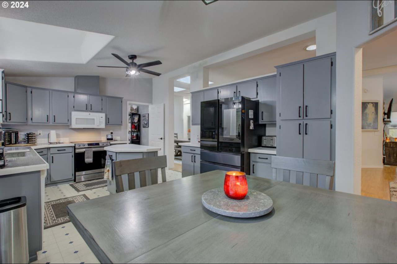 2665 Whistlers Park Rd - Photo 6 of 18