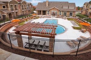 featured image of 1000 Fountainview Cir