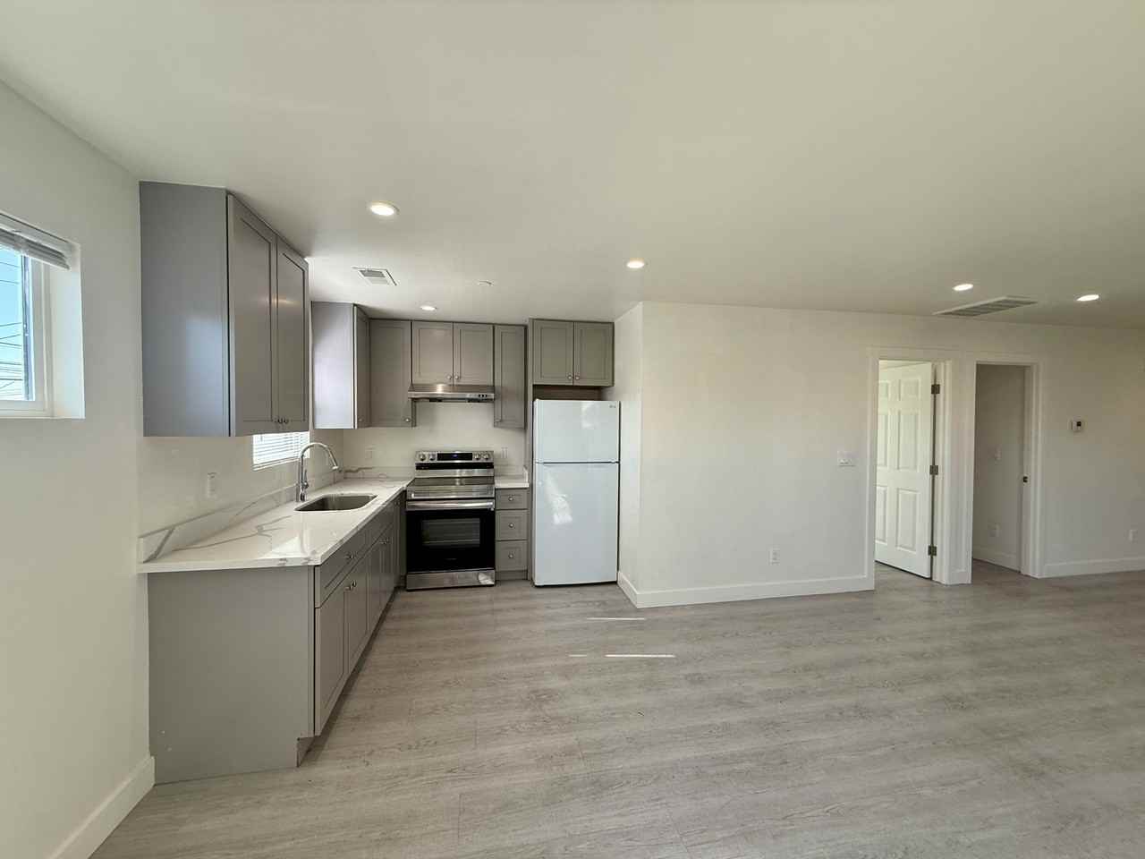 1435-1441 48th Avenue - Photo 6 of 20