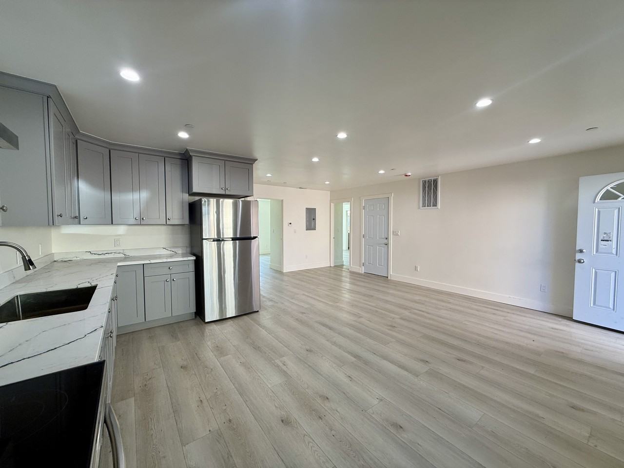1430-1438 55th Avenue - Photo 2 of 18