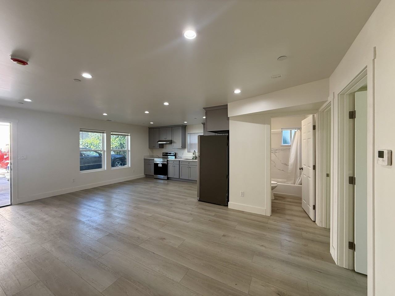 1430-1438 55th Avenue - Photo 3 of 18