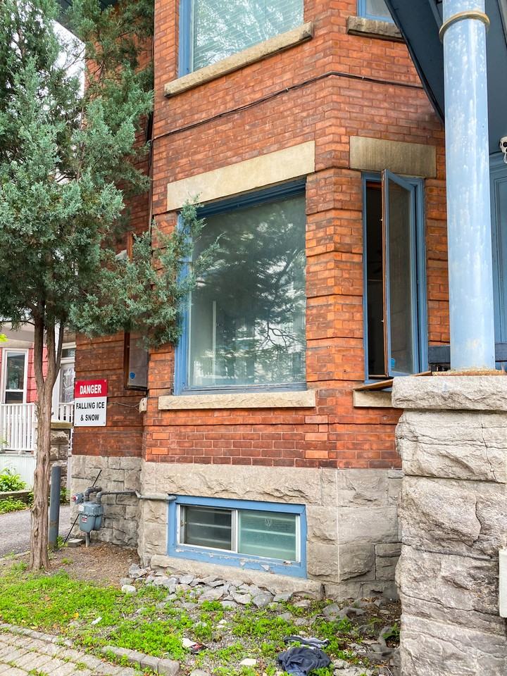 301 Wilbrod Street - Photo 2 of 50