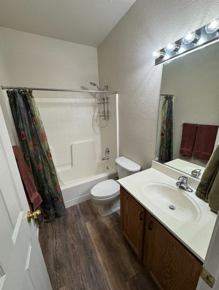 395 Royal Troon Dr - Photo 4 of 8