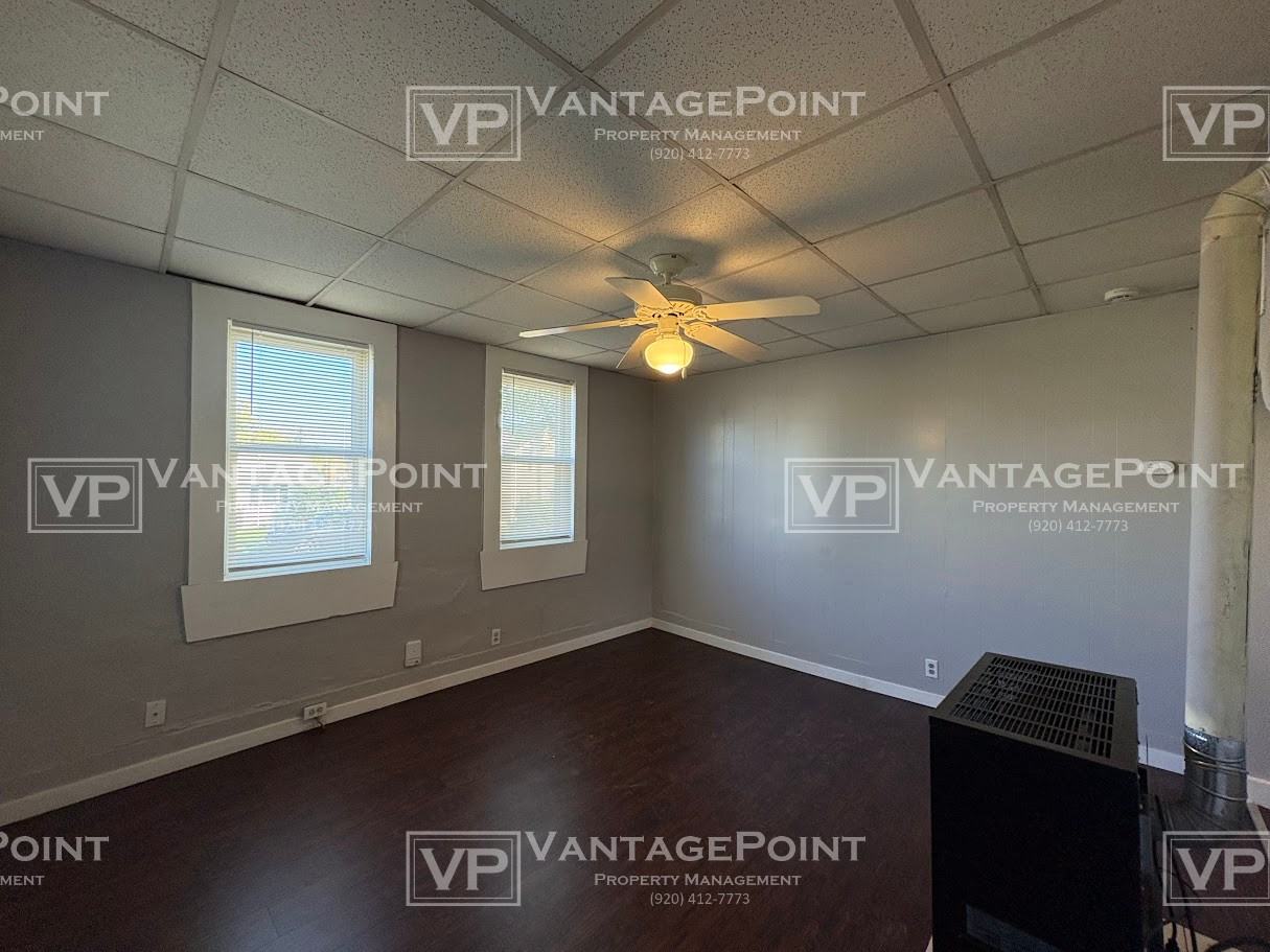 315 W 10th St #C - Photo 5 of 13