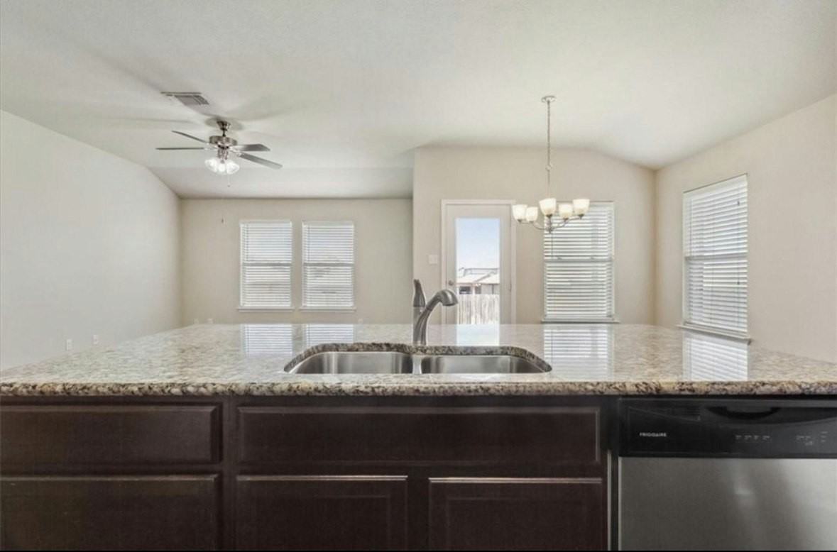 2812 Samson Drive - Photo 7 of 15