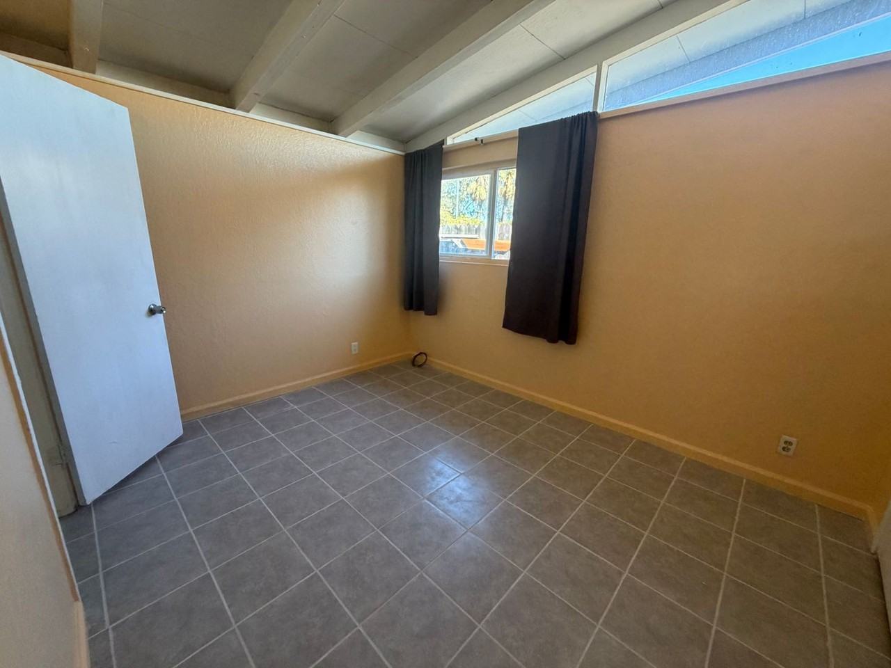 1484 Michigan St - Photo 3 of 20