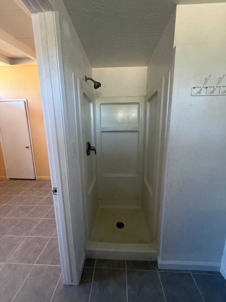 1484 Michigan St - Photo 4 of 20