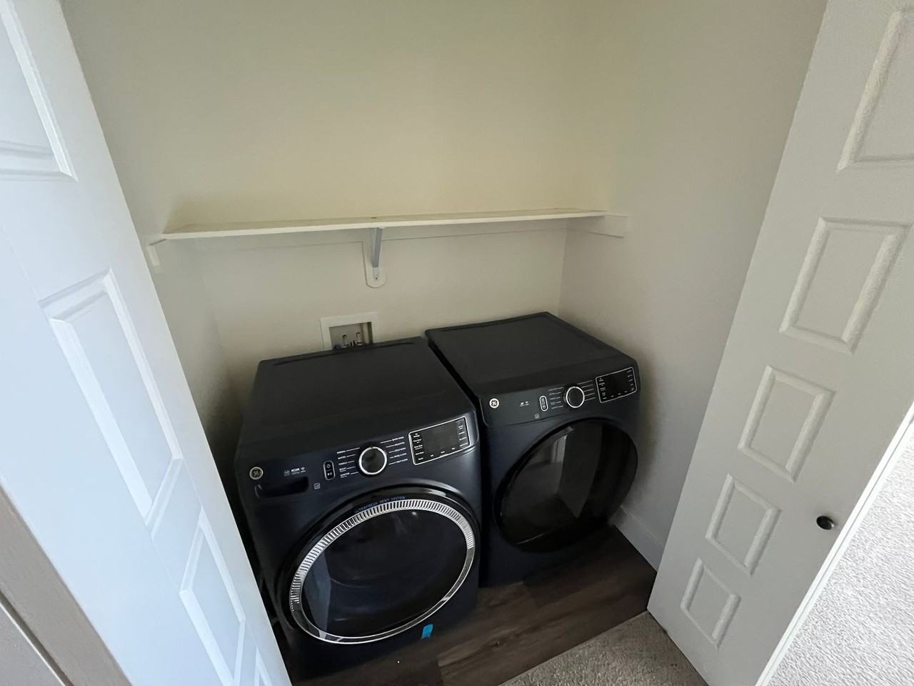 2410 N Julieann St - Photo 6 of 31