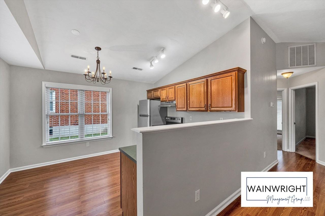 2412 King St Ne - Photo 5 of 15
