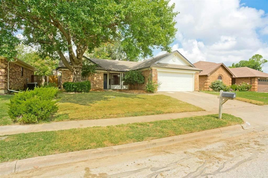 7905 Lazy Brook Drive - Photo 2 of 20