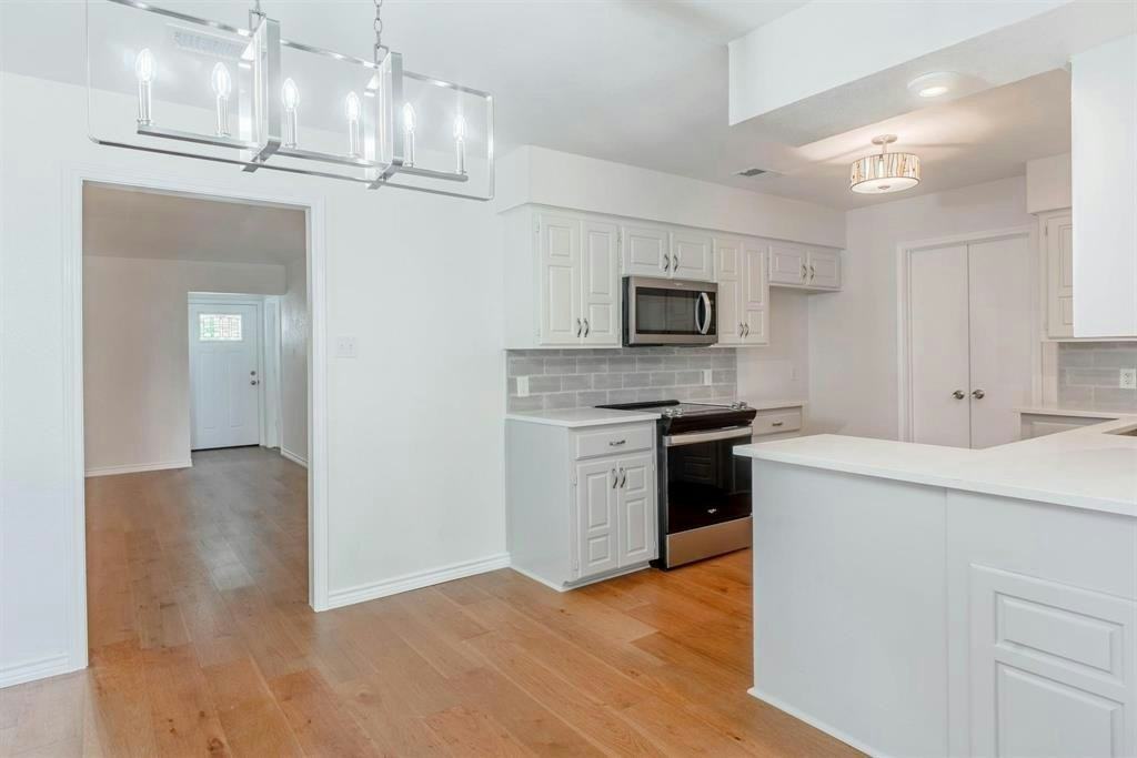7905 Lazy Brook Drive - Photo 7 of 20