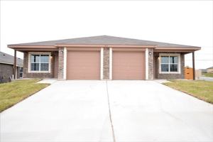 featured image of 913 Lasso Dr