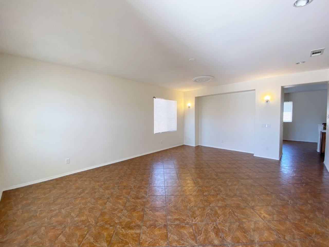 6141 Serra Way - Photo 2 of 36