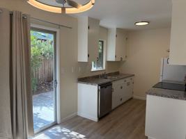 featured image of 712 Elm St #2