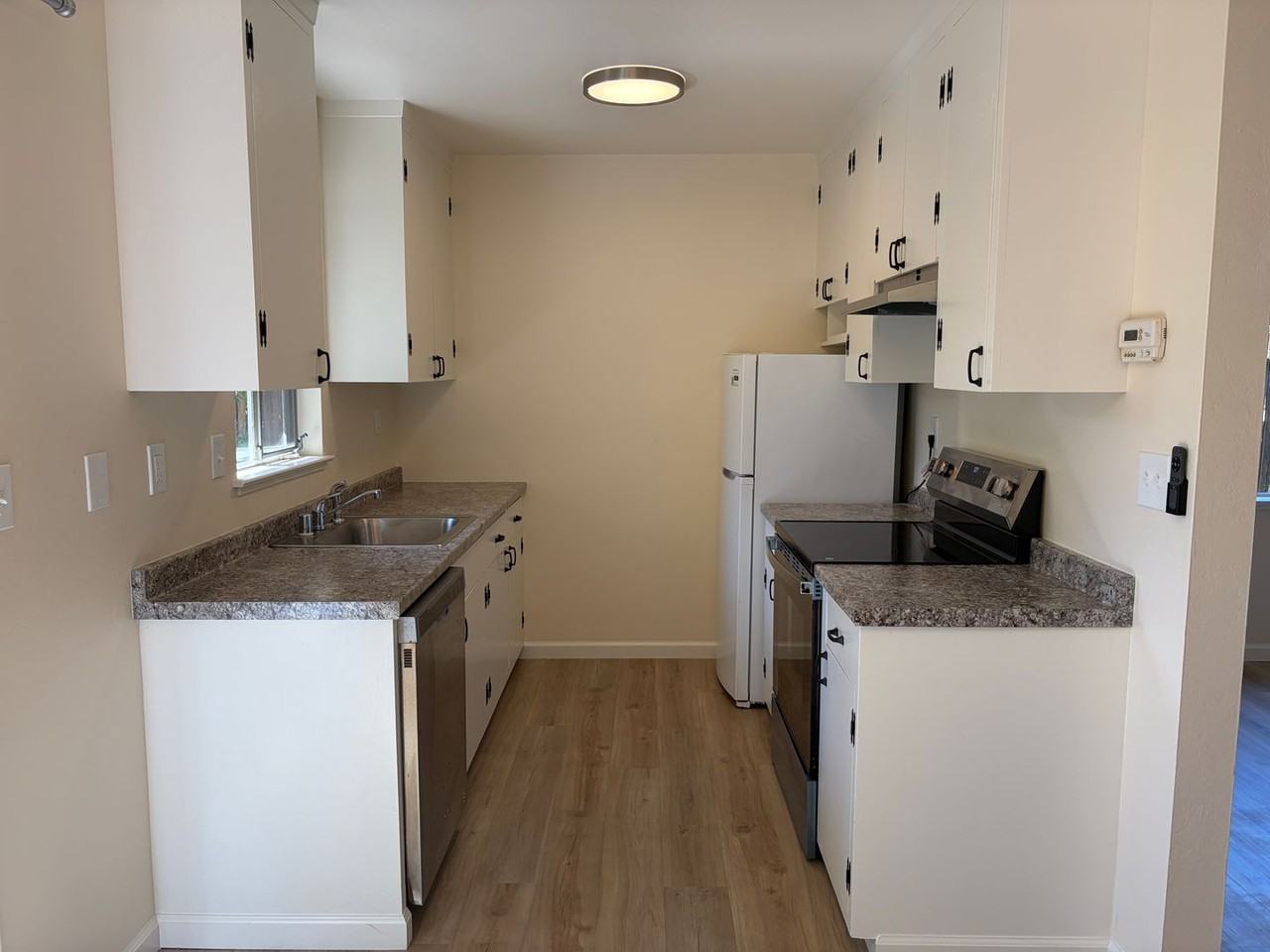 712 Elm St #2 - Photo 4 of 18