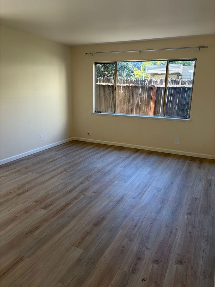 712 Elm St #2 - Photo 6 of 18