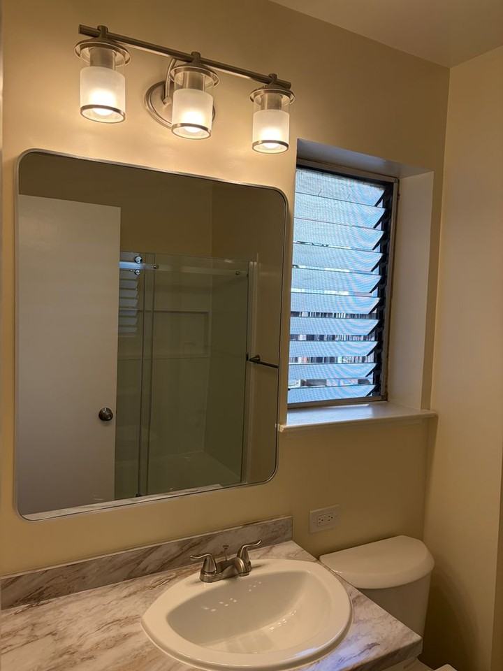 712 Elm St #2 - Photo 7 of 18