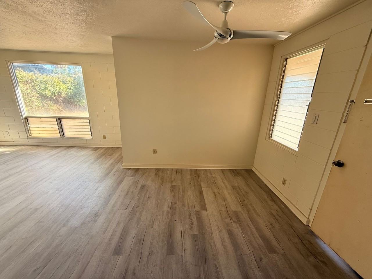 300 300 Olani Pl---Main #MAIN - Photo 3 of 10