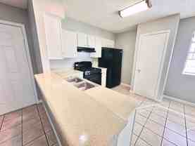 126 ROXAN - Photo 1 of 1