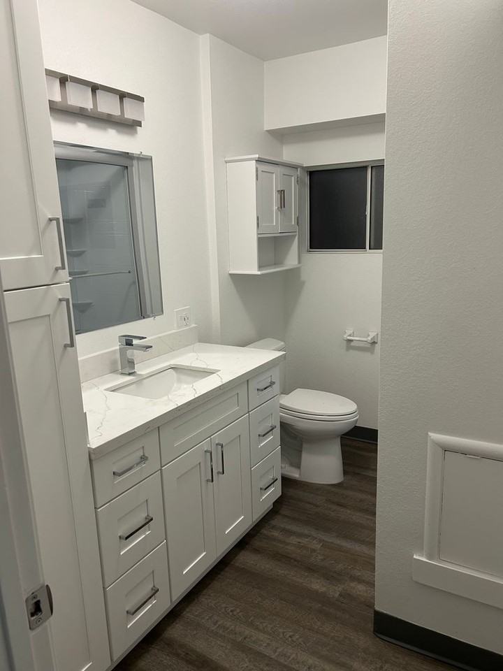 4202 Seven Hills Rd - Photo 7 of 12