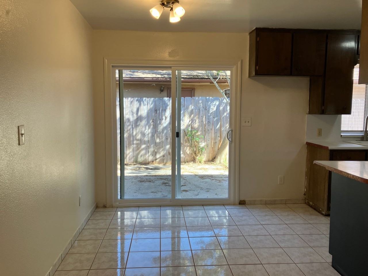 3000 Bay Ln - Photo 5 of 19