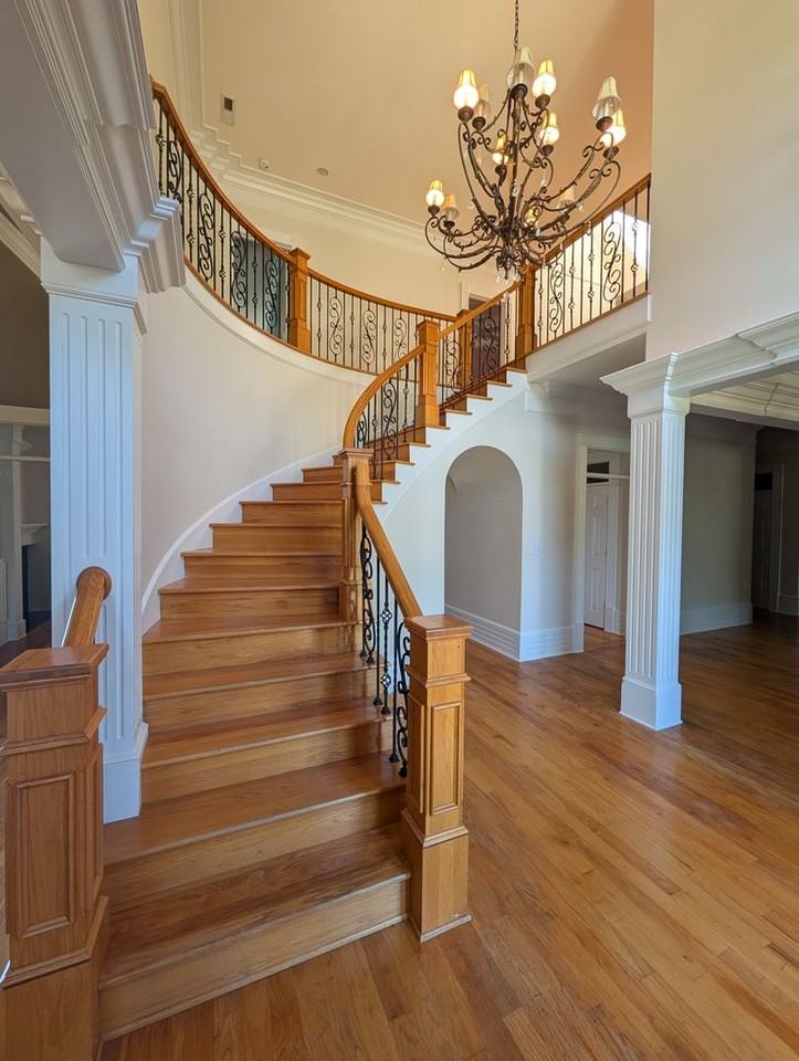 101 Michigan Ct - Photo 2 of 50