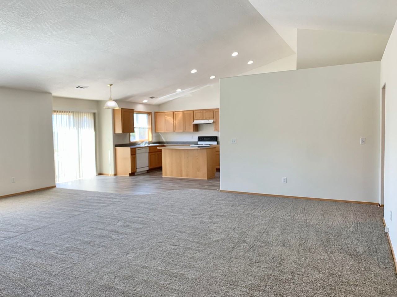 5110 Larch Ln - Photo 7 of 18