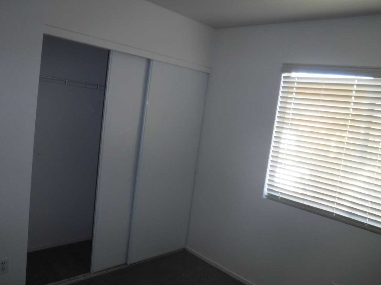 1116 Daytona Ln - Photo 6 of 12