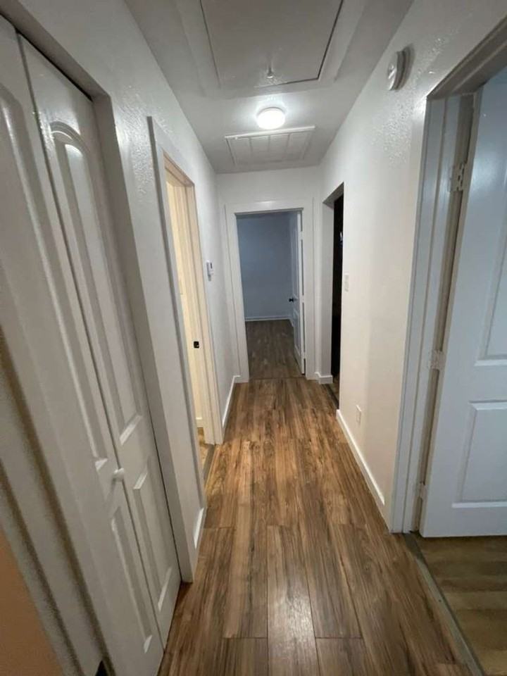 621 W Bullock St - Photo 2 of 7