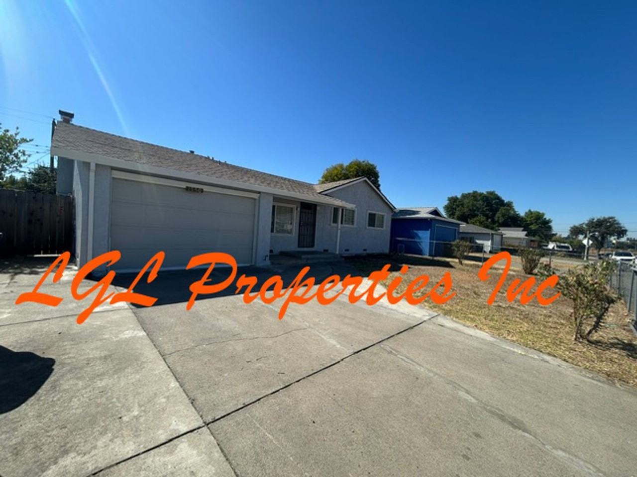 1560 Anoka Ave - Photo 3 of 41
