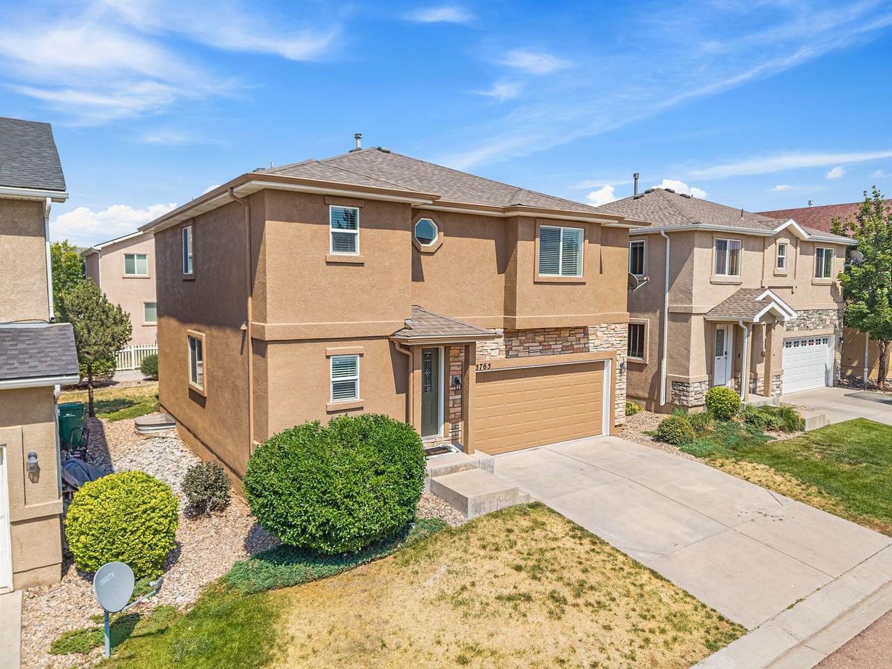 5765 Nairnshire Dr - Photo 4 of 50