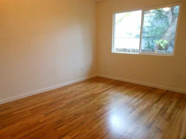 1340 Tioga Way - Photo 5 of 10