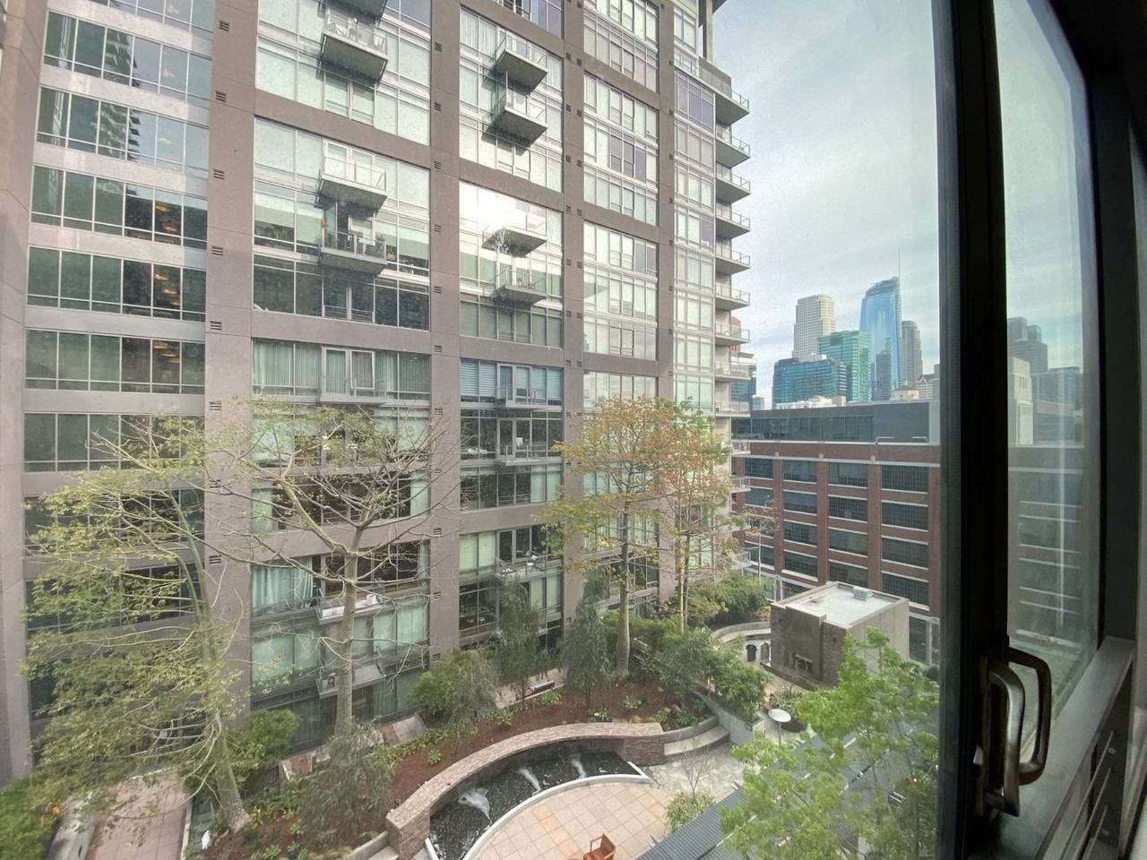 1111 S Grand Ave #804 - Photo 3 of 17