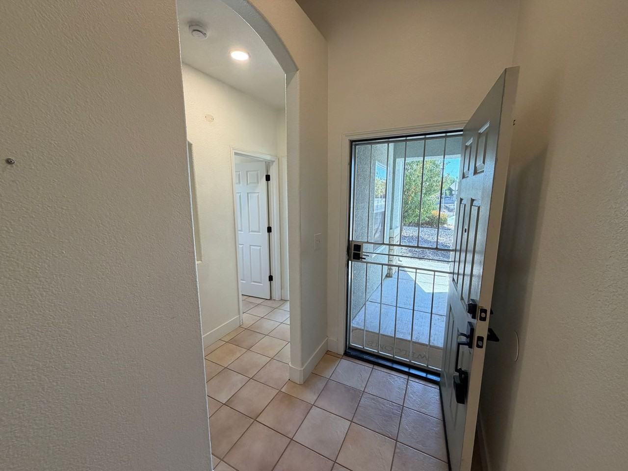 7487 Masters St - Photo 3 of 30