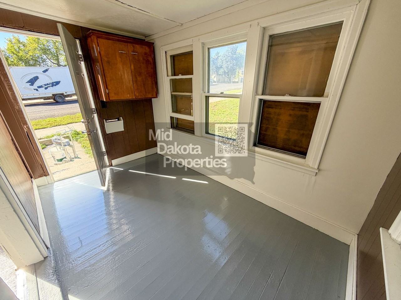 314 W Birch Ave - Photo 2 of 8