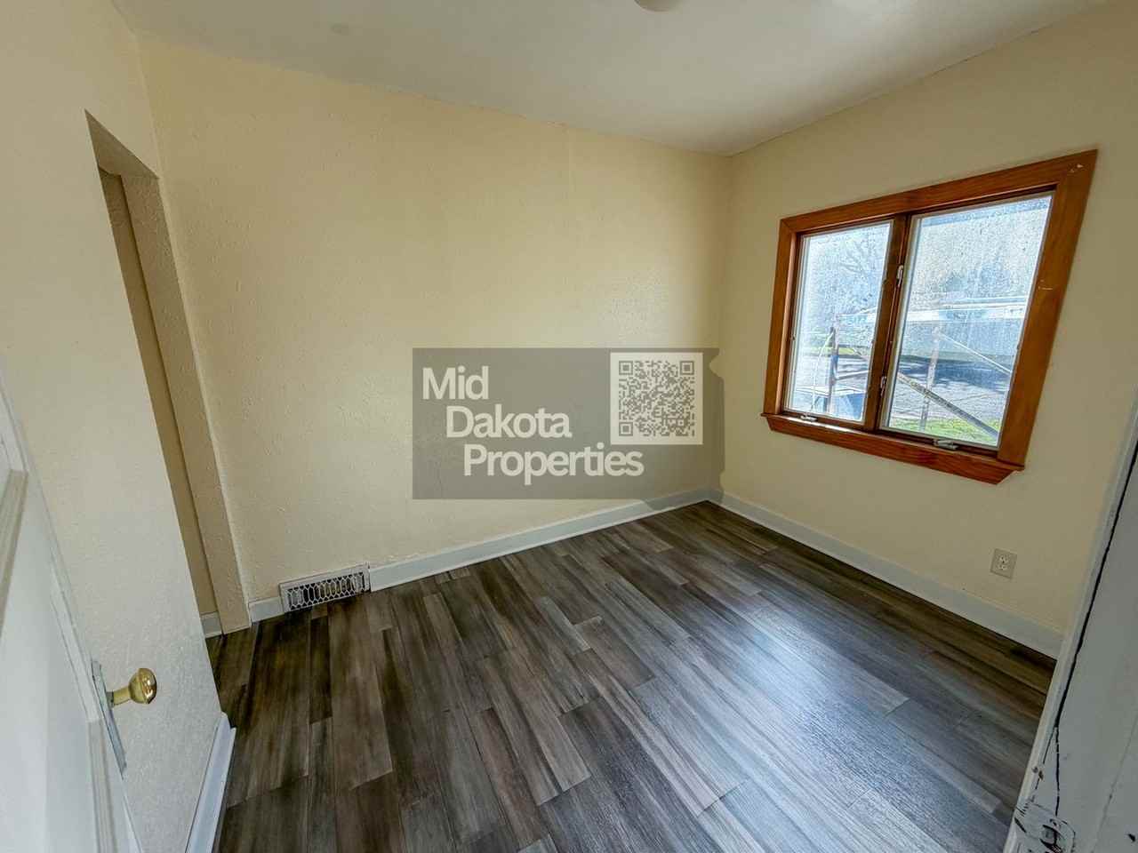 314 W Birch Ave - Photo 4 of 8