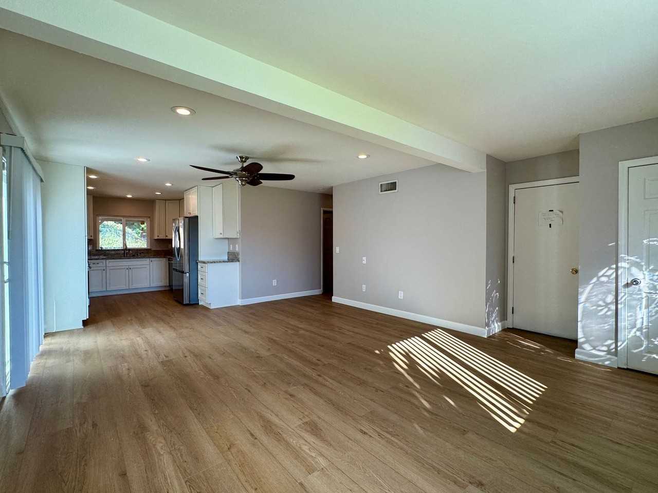1088 Carlsbad St - Photo 7 of 27