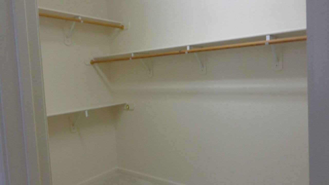 1888 Andross Ave - Photo 2 of 12