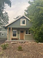 featured image of 872 Siskiyou Blvd