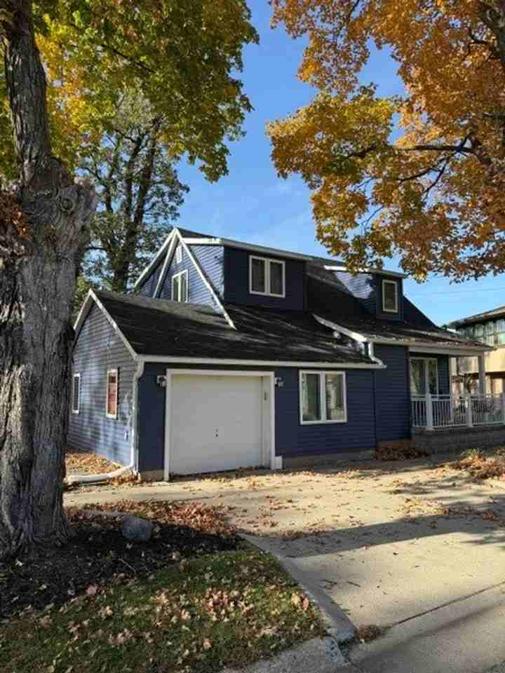 114 5th Ave N - Photo 2 of 21