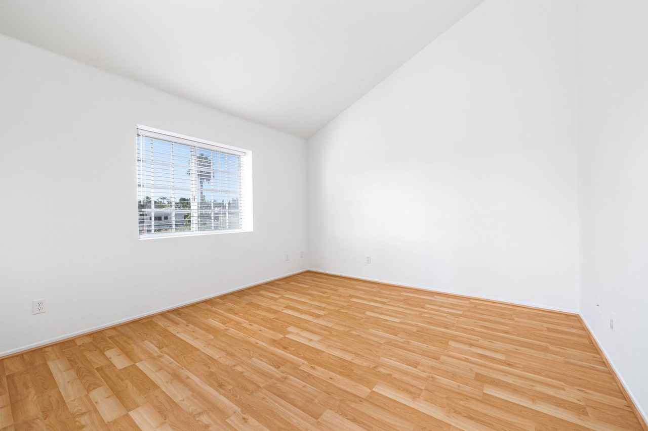 740 Breeze Hill Rd #162 - Photo 6 of 12